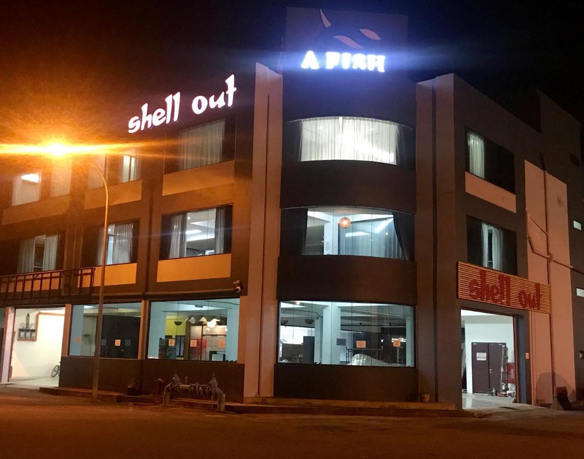 Shell Out Beach Club Suite Kuah Exterior photo