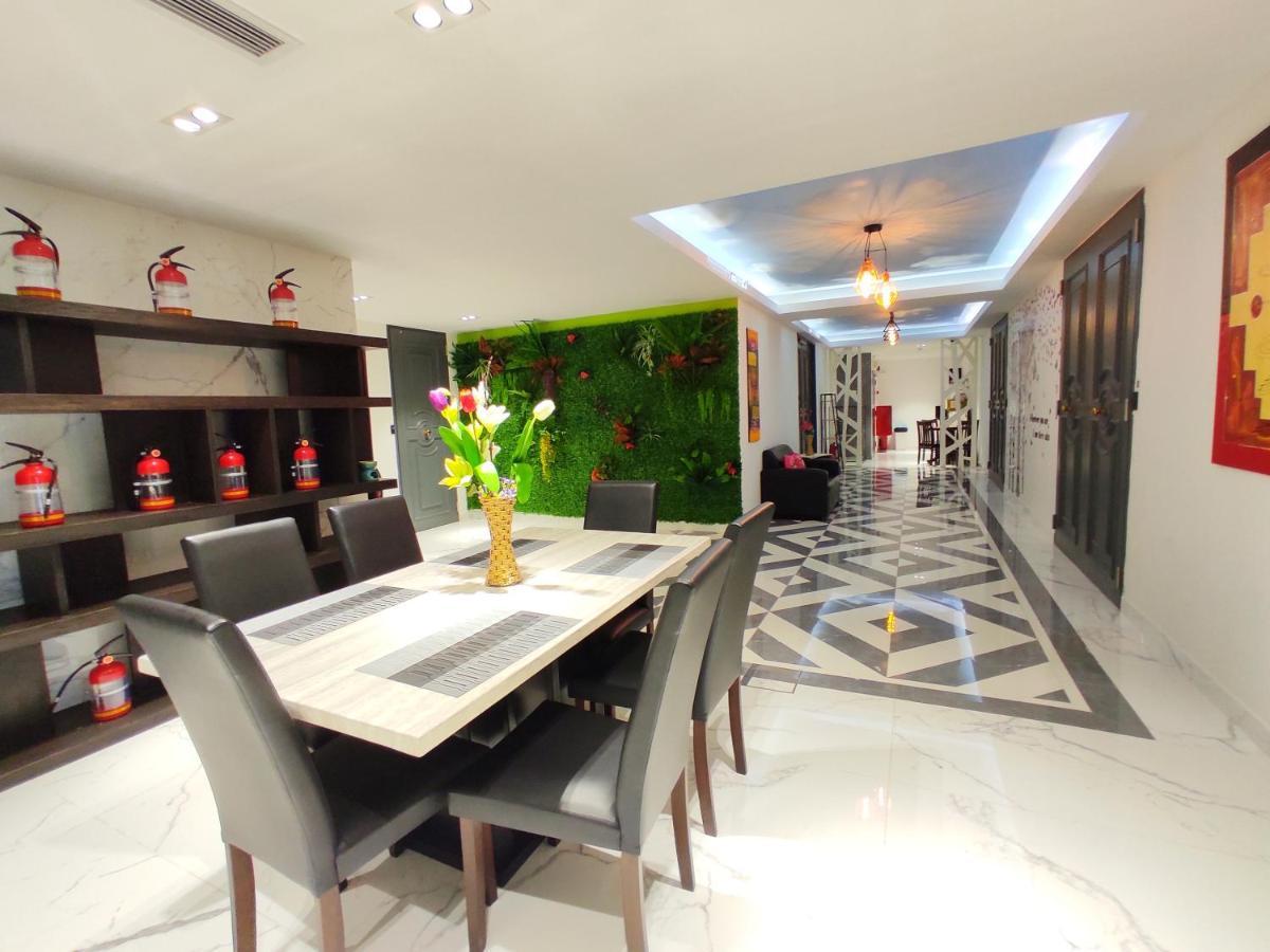 Shell Out Beach Club Suite Kuah Exterior photo