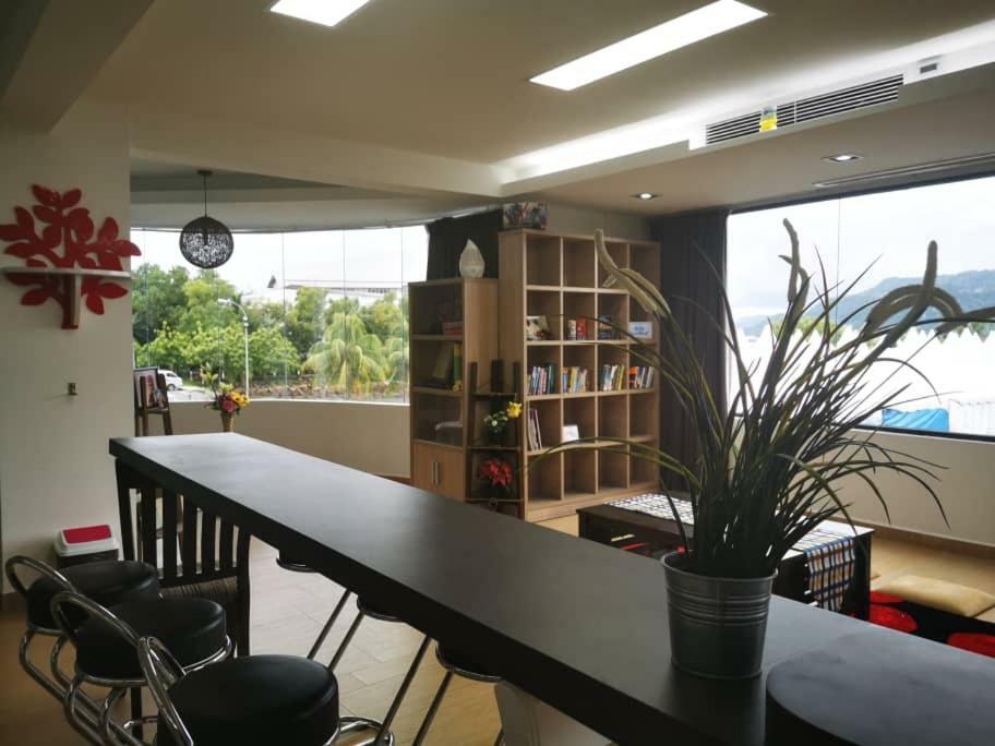 Shell Out Beach Club Suite Kuah Exterior photo